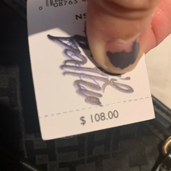 Tommy Hilfiger purse - Picture 4 of 4